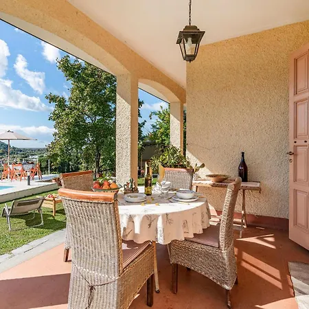 Lavandaia Toscana بيت للعطل